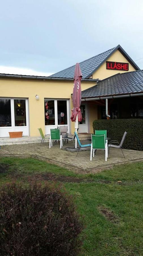Grill Terasz Étterem és Szálláshely Mezőkövesd Exterior foto